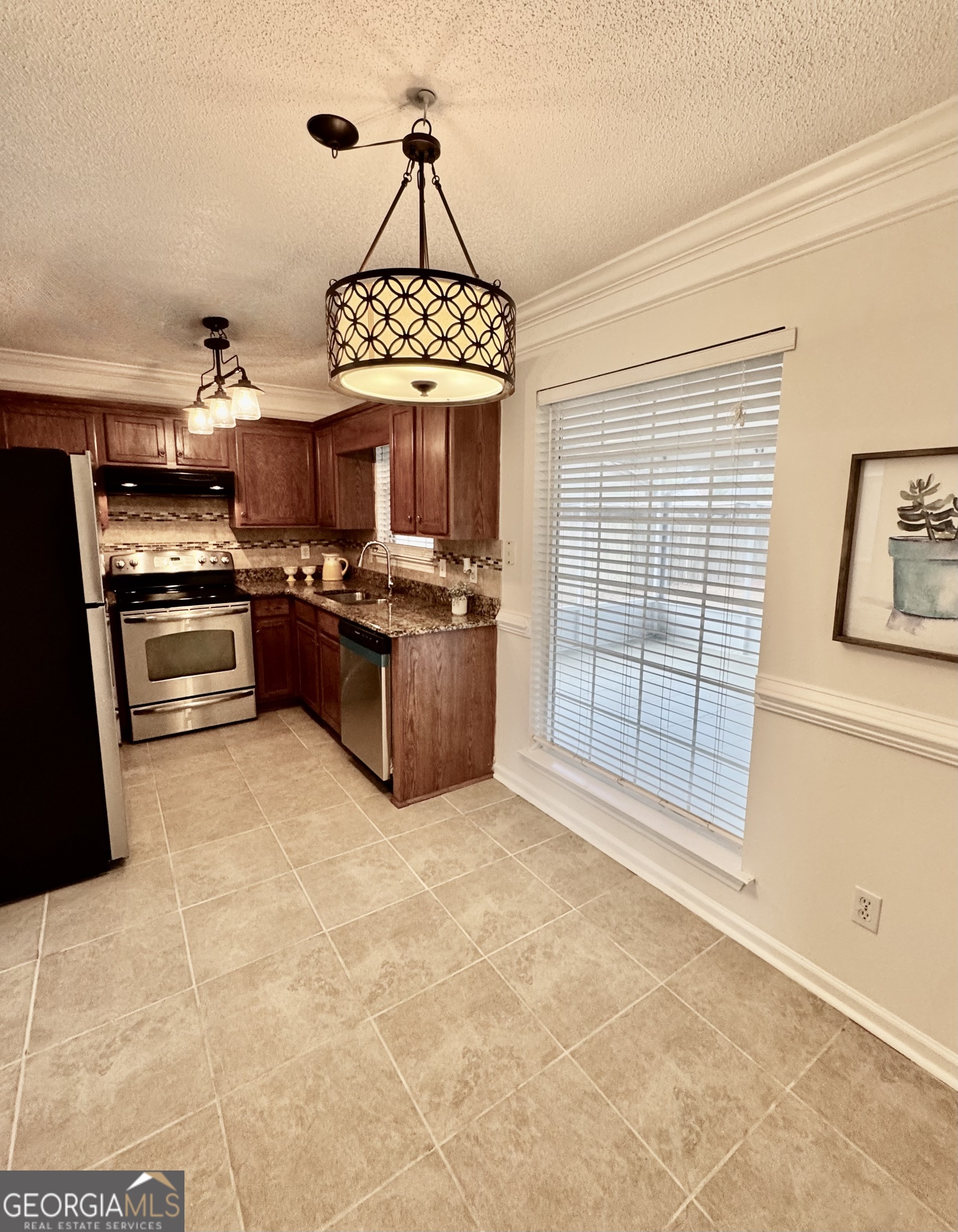 279 Longleaf Circle Pooler GA 31322