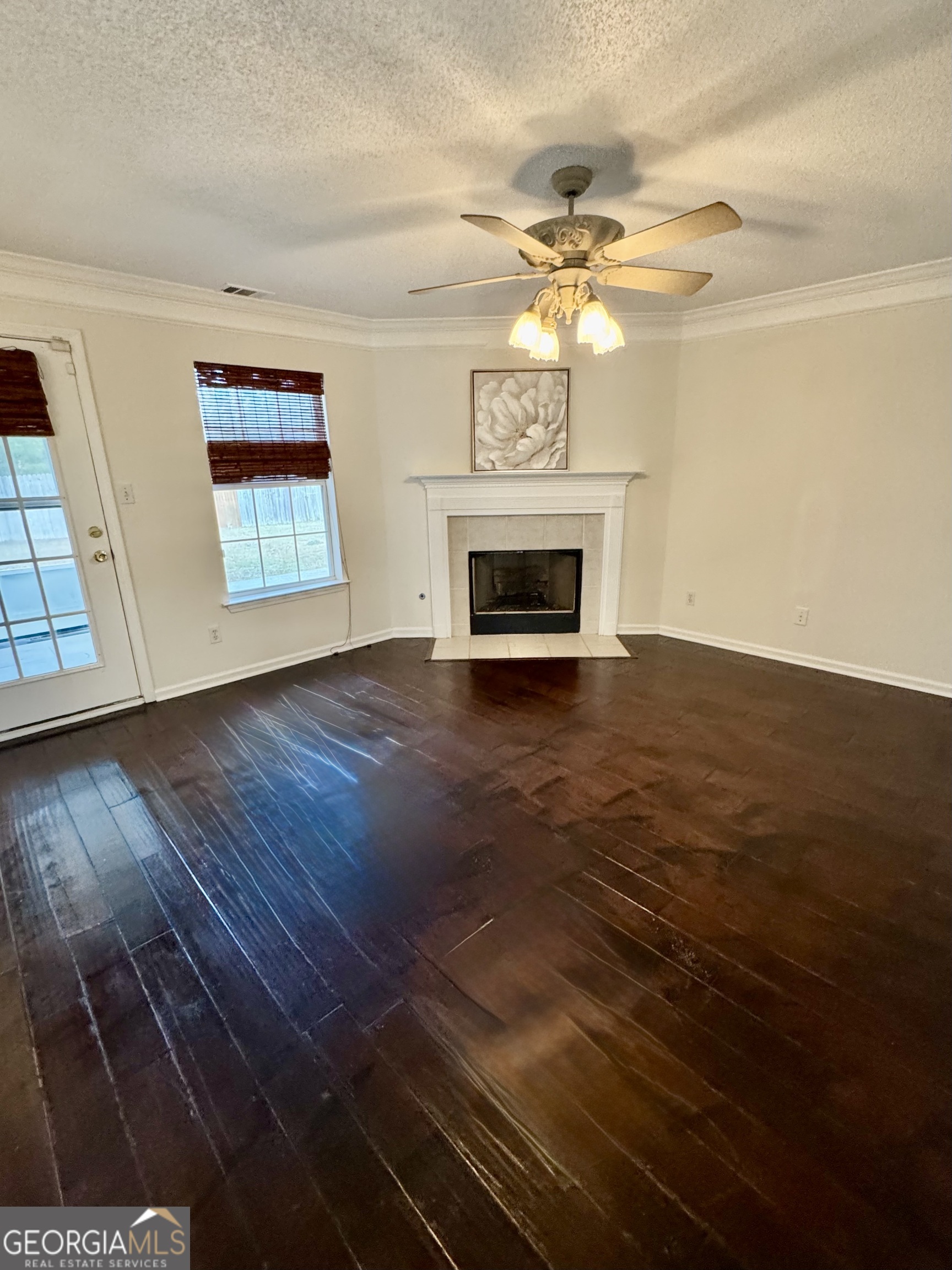 279 Longleaf Circle Pooler GA 31322