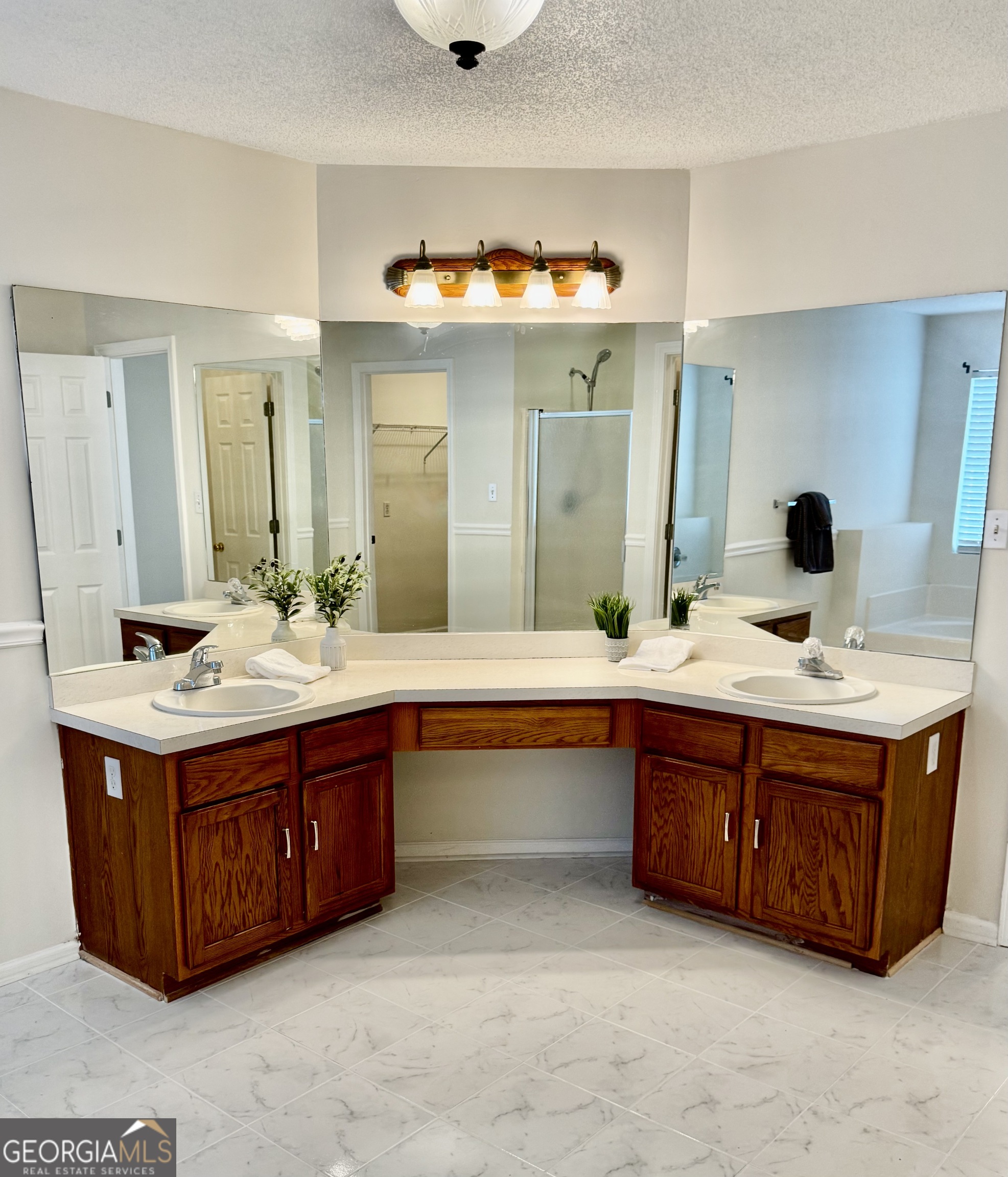 279 Longleaf Circle Pooler GA 31322