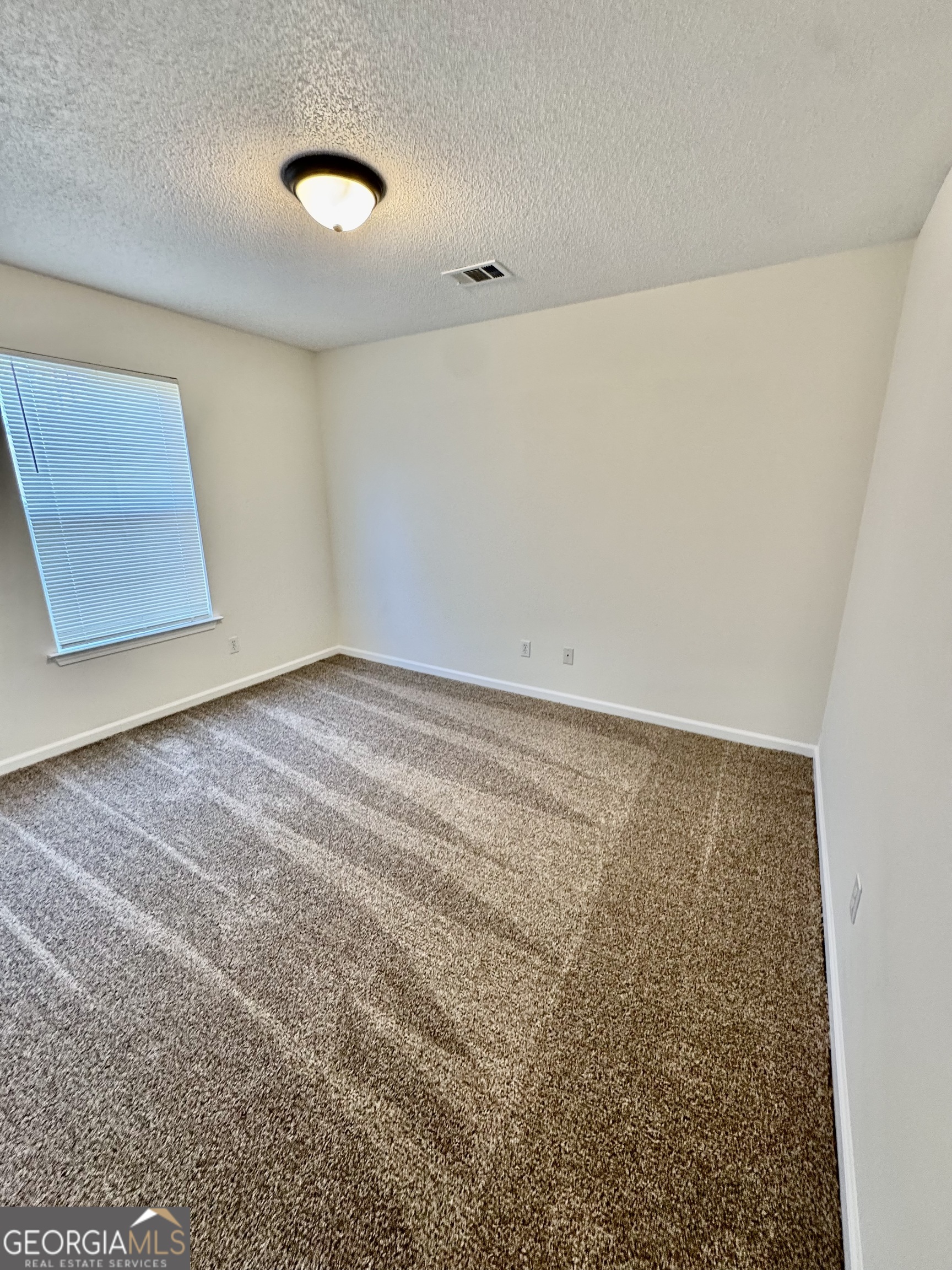 279 Longleaf Circle Pooler GA 31322
