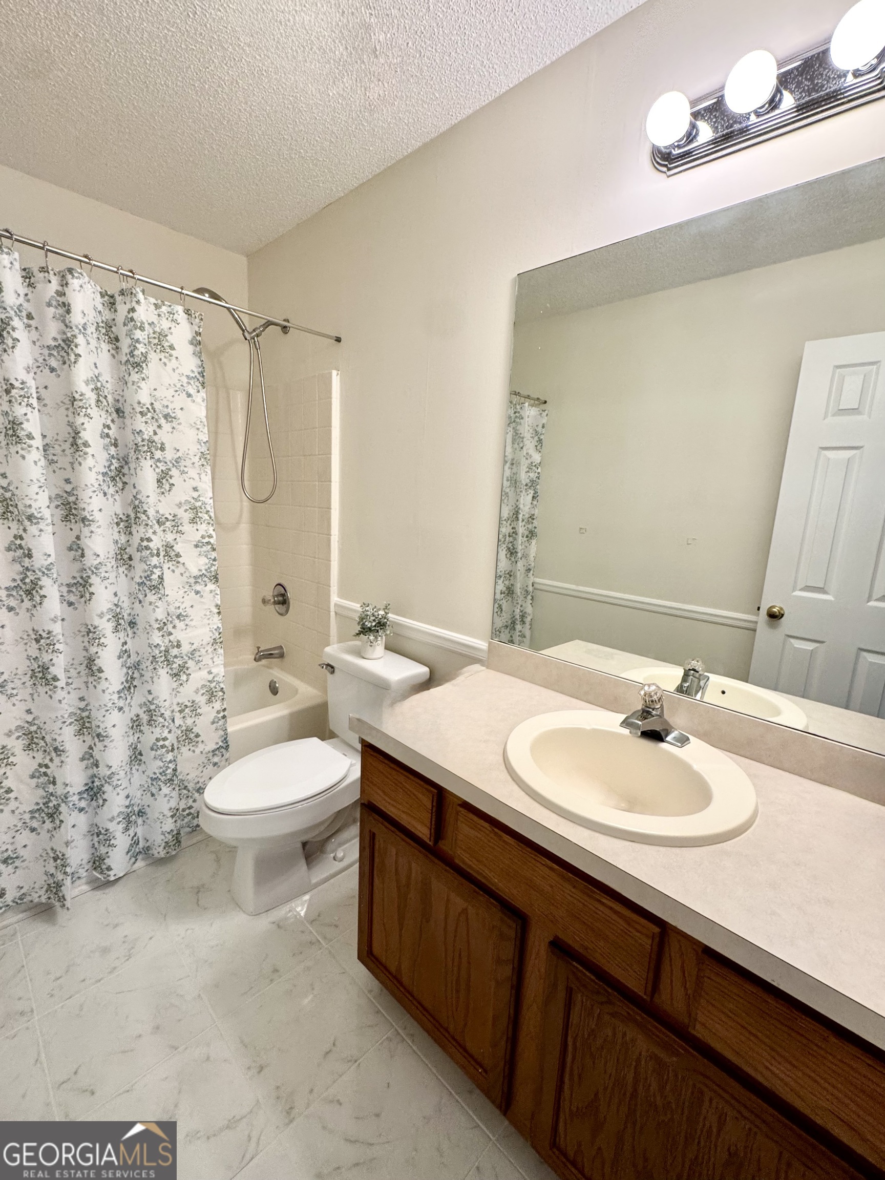 279 Longleaf Circle Pooler GA 31322