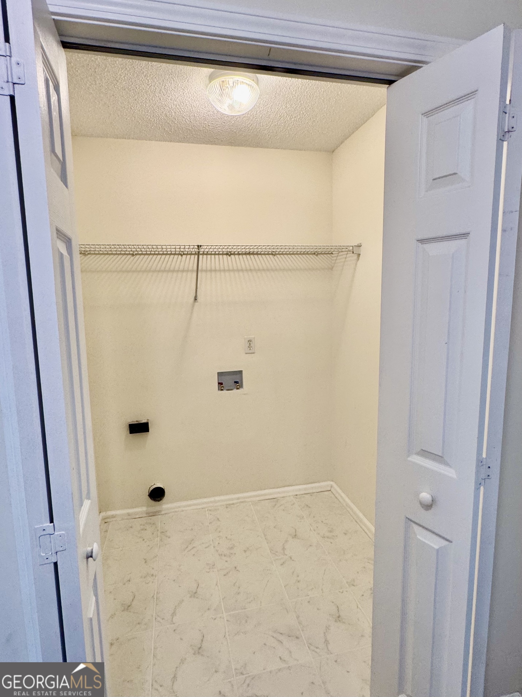 279 Longleaf Circle Pooler GA 31322