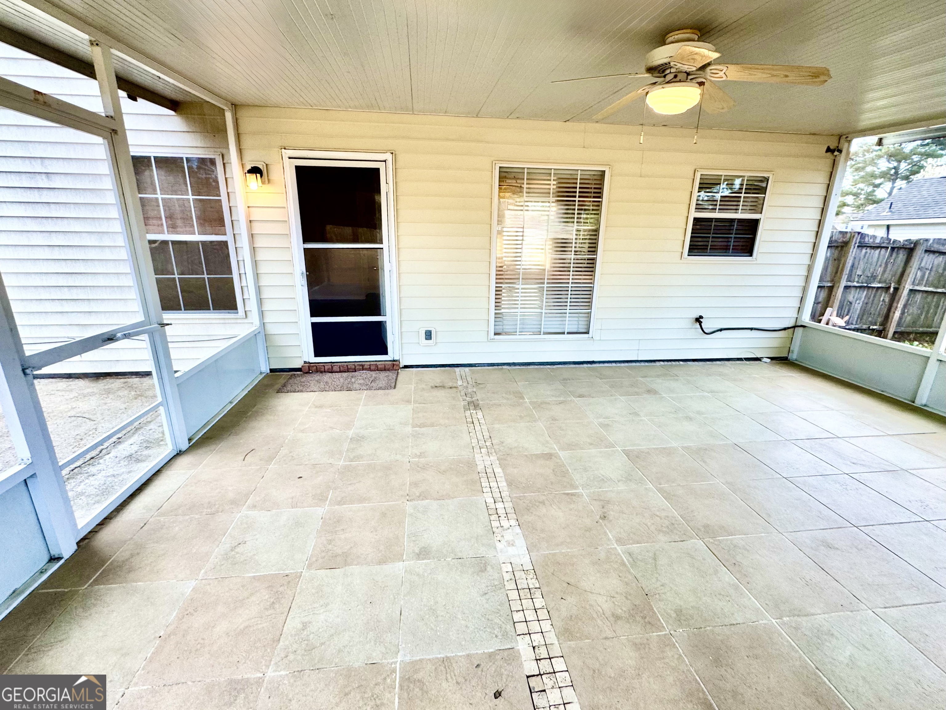 279 Longleaf Circle Pooler GA 31322