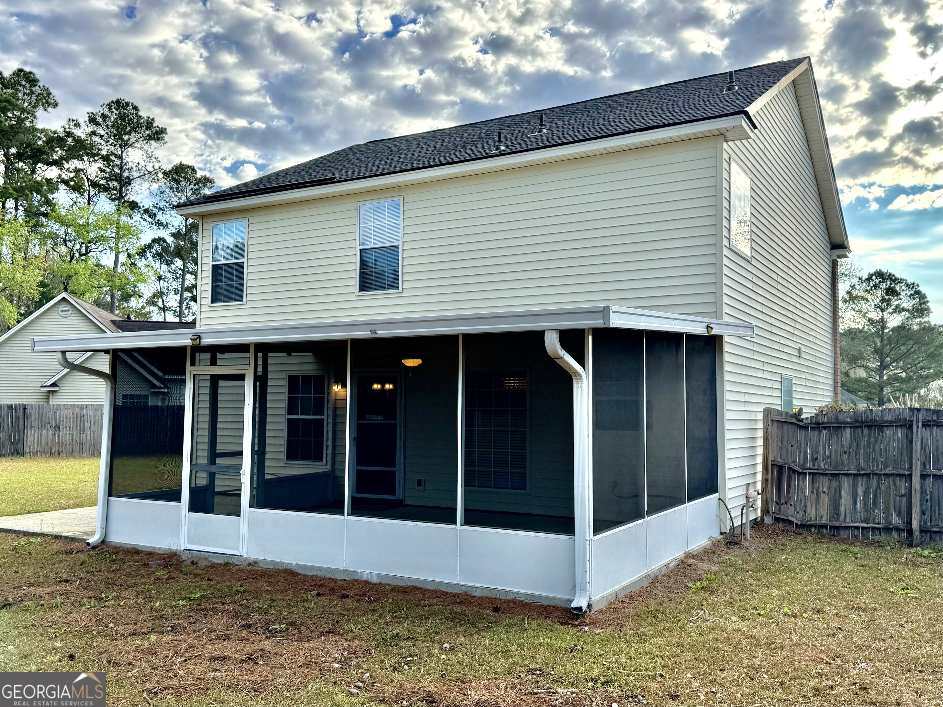 279 Longleaf Circle Pooler GA 31322