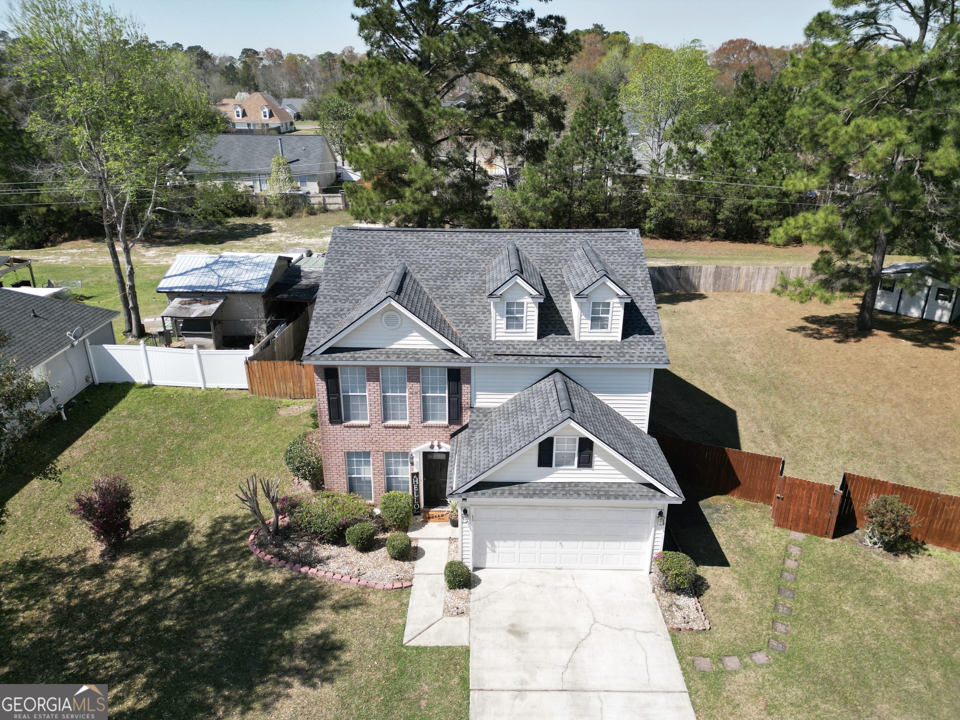 279 Longleaf Circle Pooler GA 31322