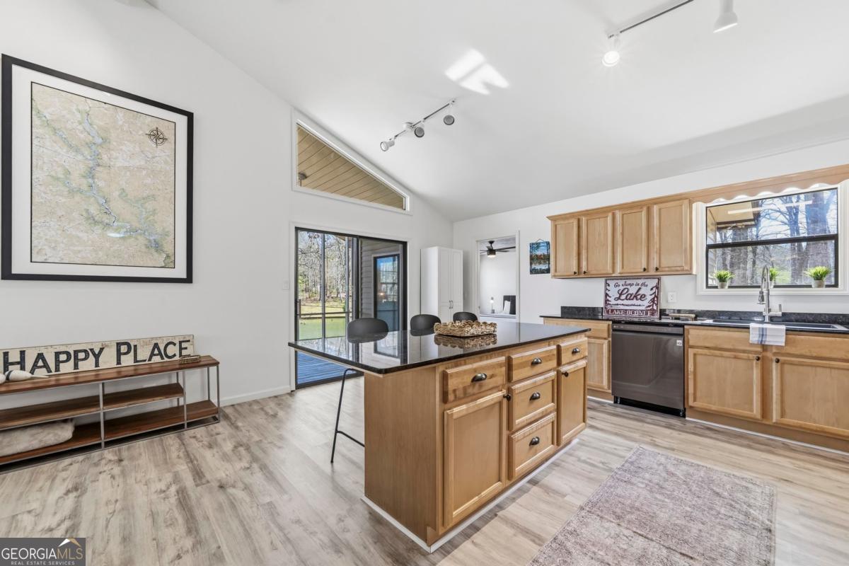 268 W River Bend Drive Eatonton GA 31024