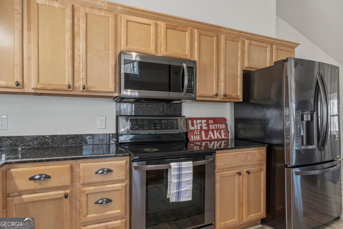 268 W River Bend Drive Eatonton GA 31024