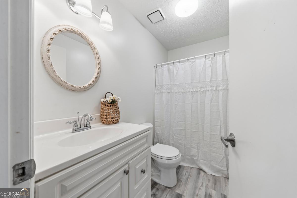 268 W River Bend Drive Eatonton GA 31024