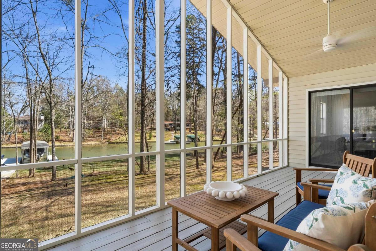 268 W River Bend Drive Eatonton GA 31024