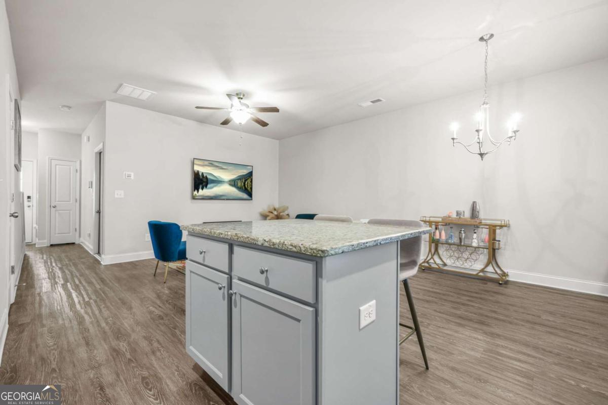 6256 Trickle Bend Atlanta GA 30349