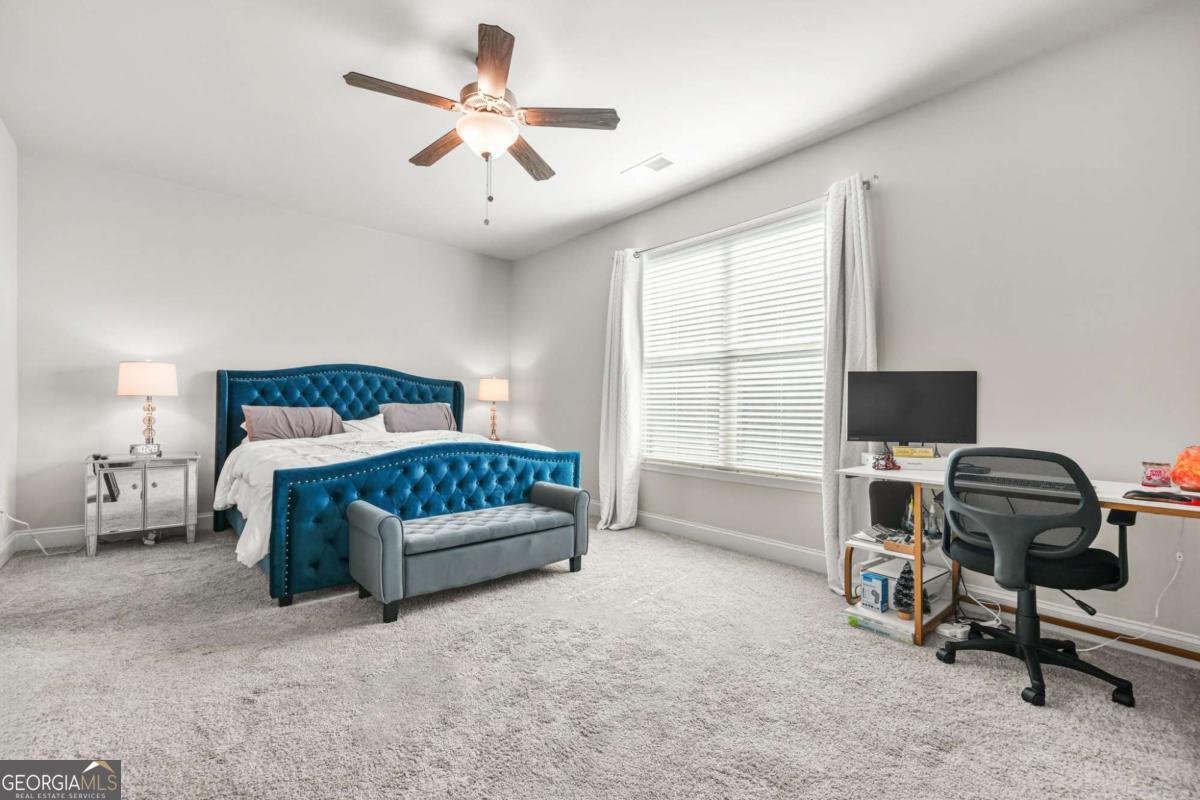 6256 Trickle Bend Atlanta GA 30349