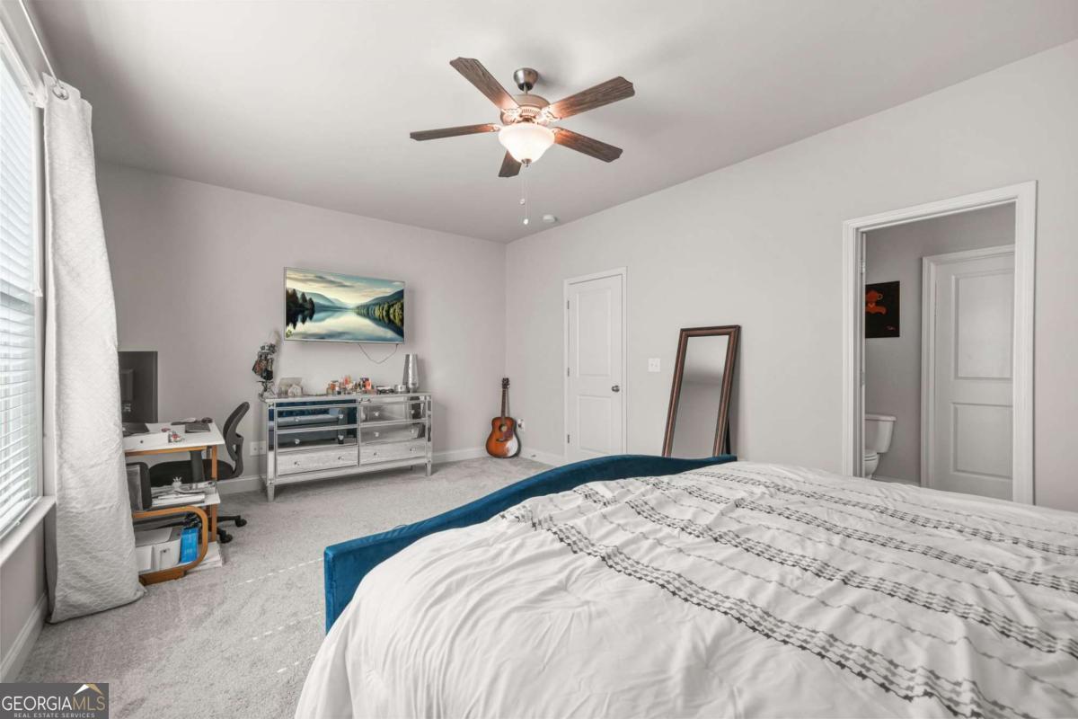 6256 Trickle Bend Atlanta GA 30349