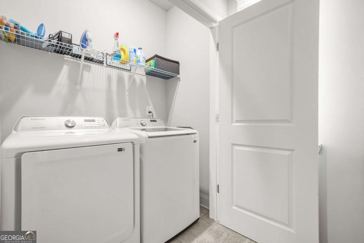 6256 Trickle Bend Atlanta GA 30349