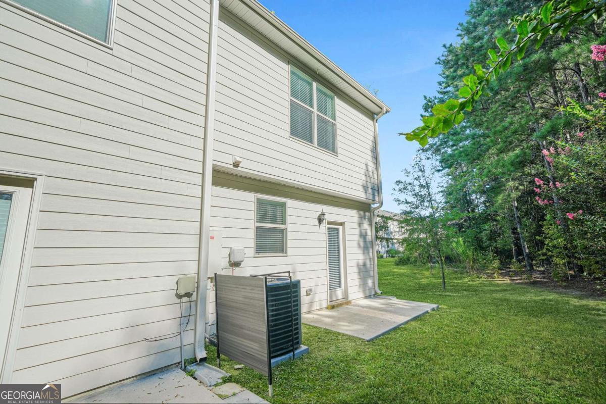 6256 Trickle Bend Atlanta GA 30349