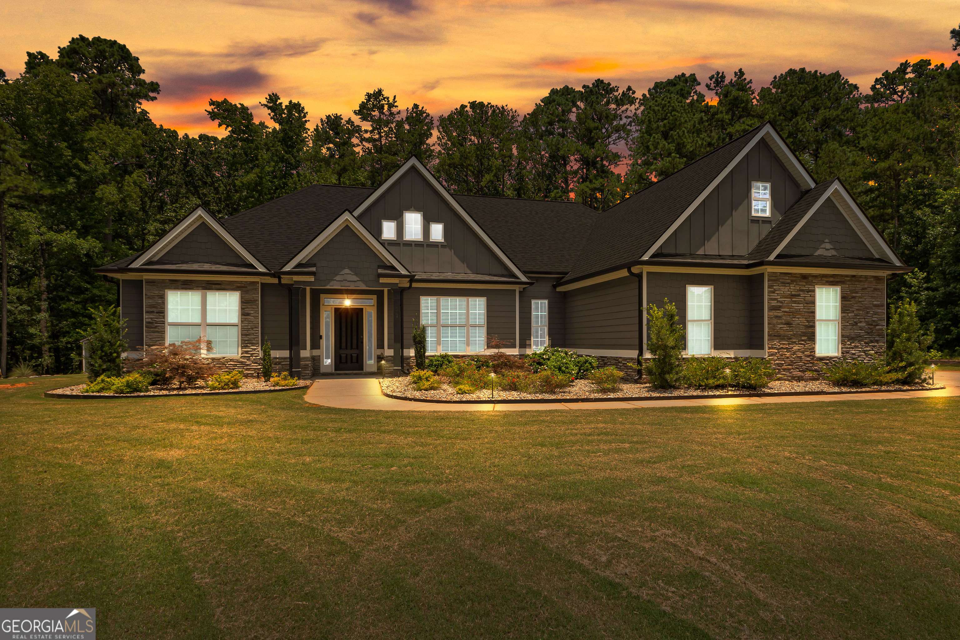 27 Dorian Court Newnan GA 30265