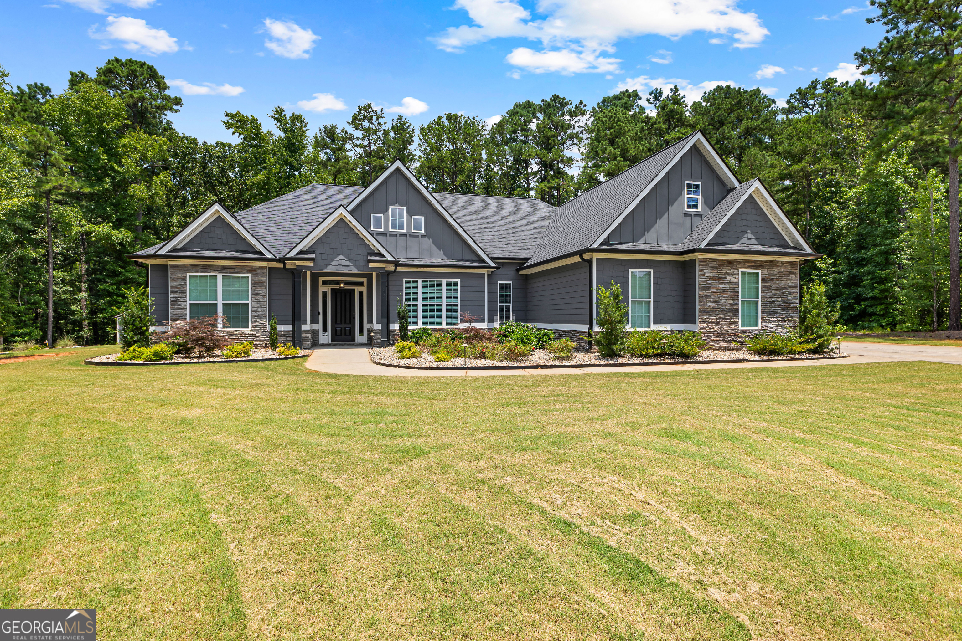 27 Dorian Court Newnan GA 30265