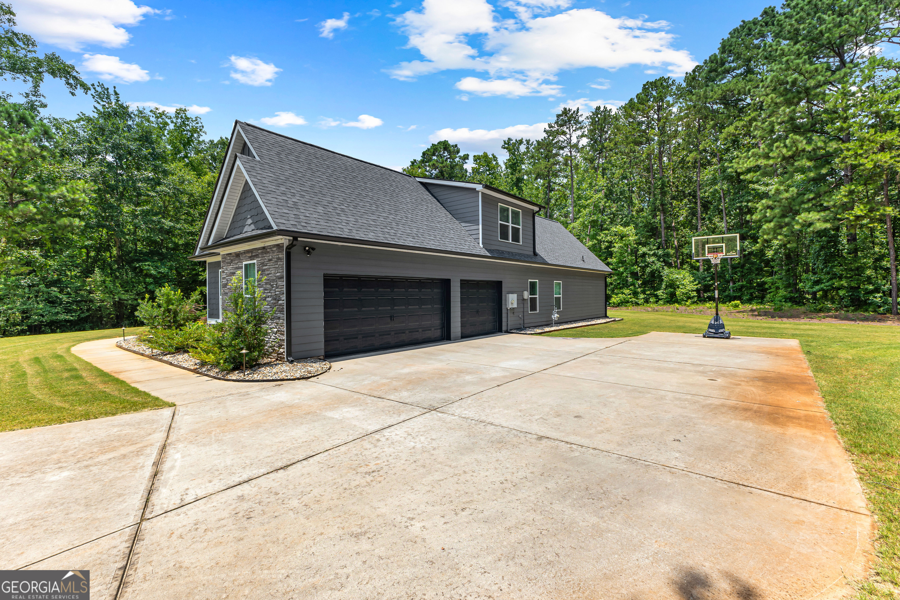 27 Dorian Court Newnan GA 30265