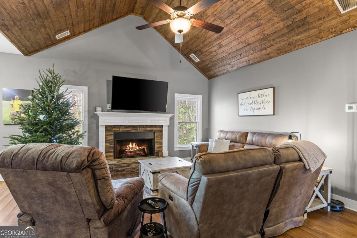 41 Brumby Trail Ellijay GA 30536