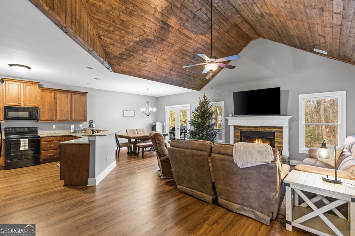 41 Brumby Trail Ellijay GA 30536