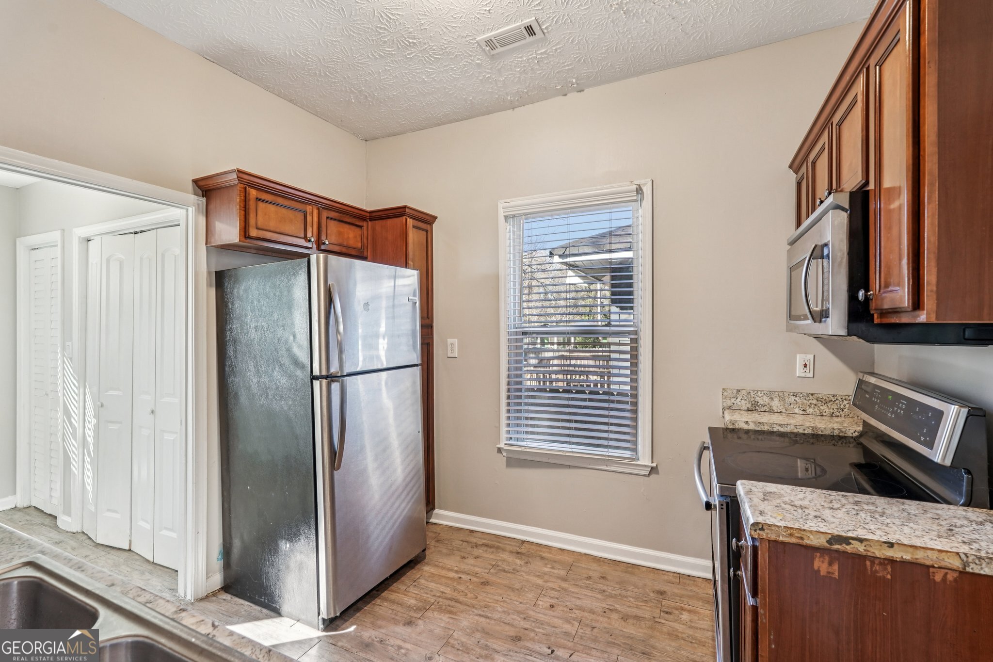 1450 Saint Francis Avenue East Point GA 30344