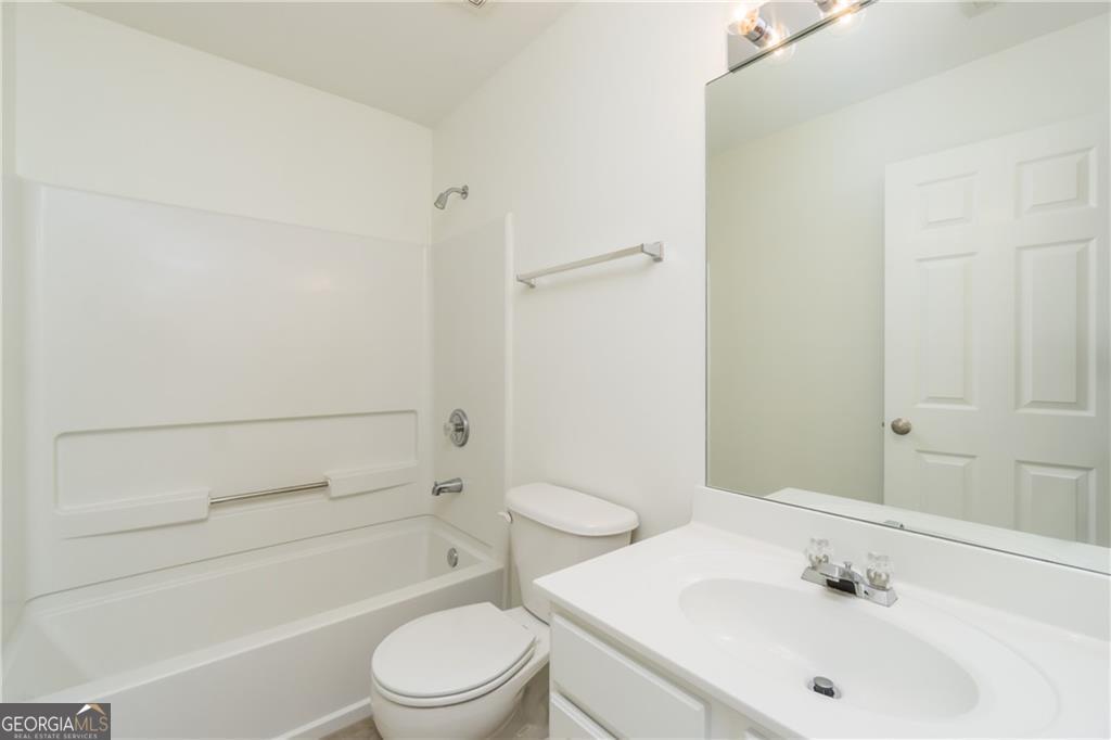 4016 Edgecomb Drive Roswell GA 30075