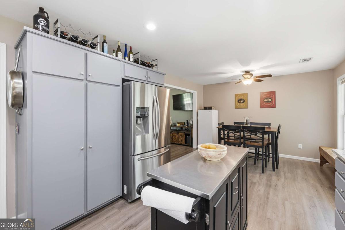 284 Poplar Creek Road Stephens GA 30667