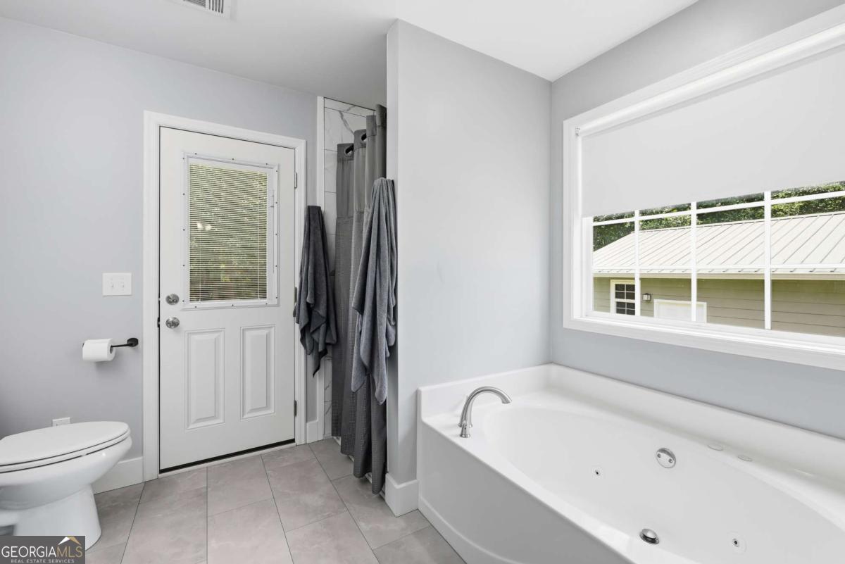 284 Poplar Creek Road Stephens GA 30667