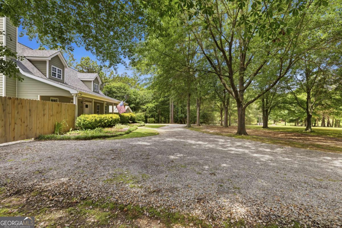 284 Poplar Creek Road Stephens GA 30667