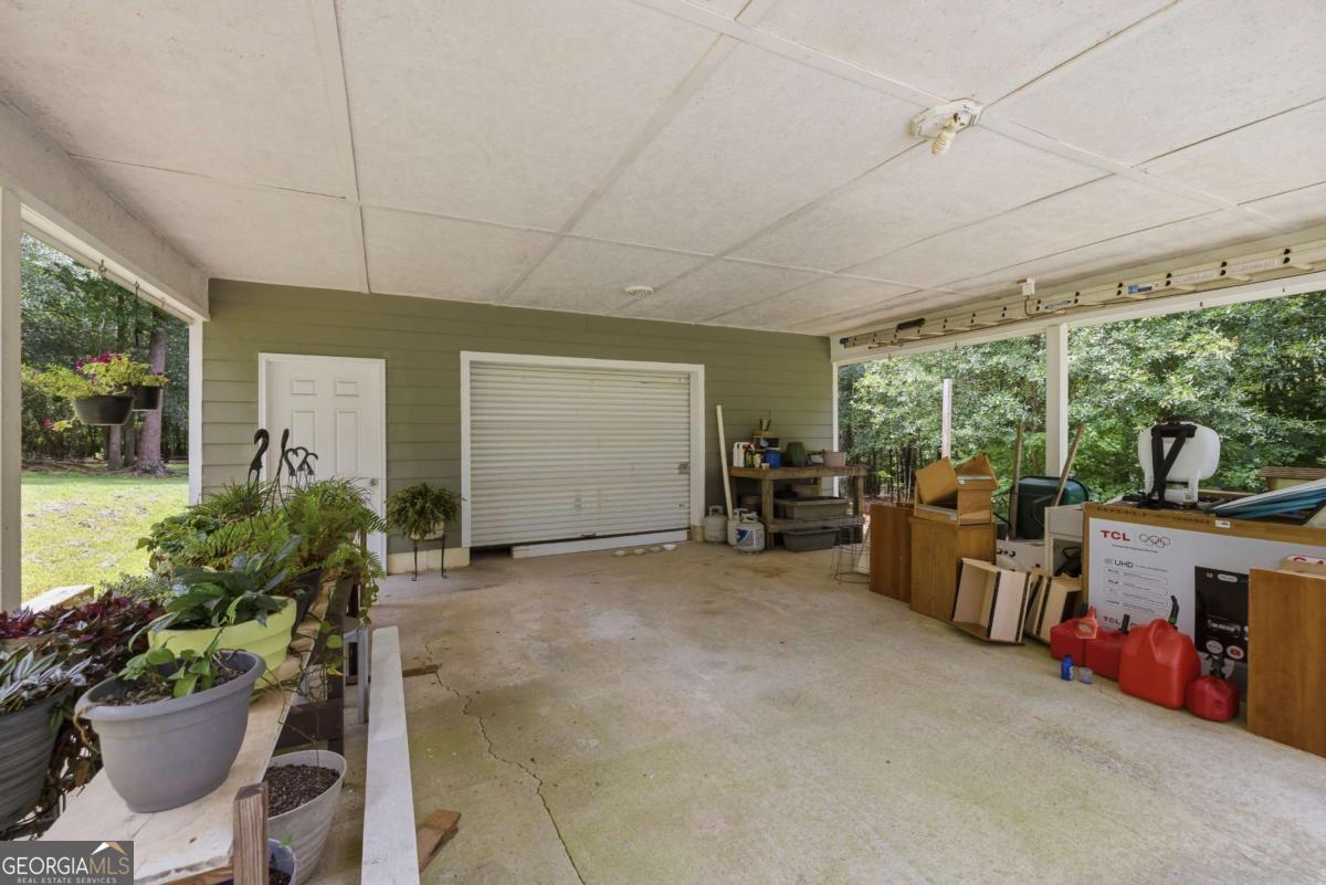 284 Poplar Creek Road Stephens GA 30667