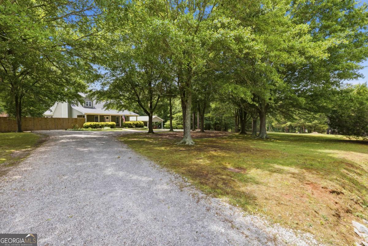 284 Poplar Creek Road Stephens GA 30667