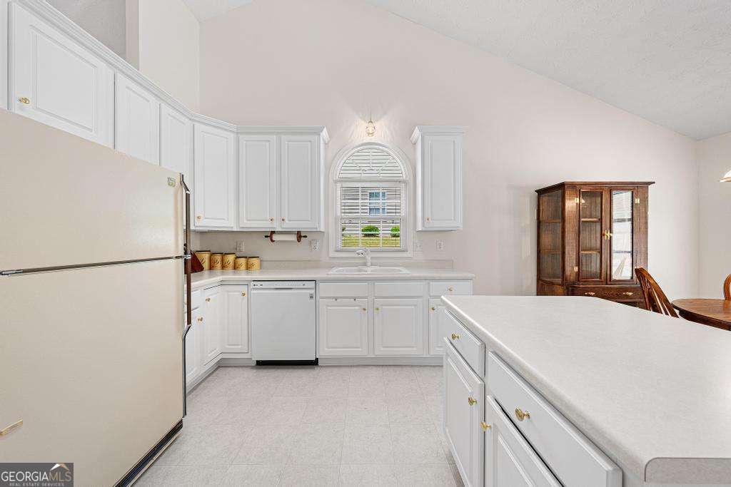 953 Natural Brook Trail Lawrenceville GA 30045