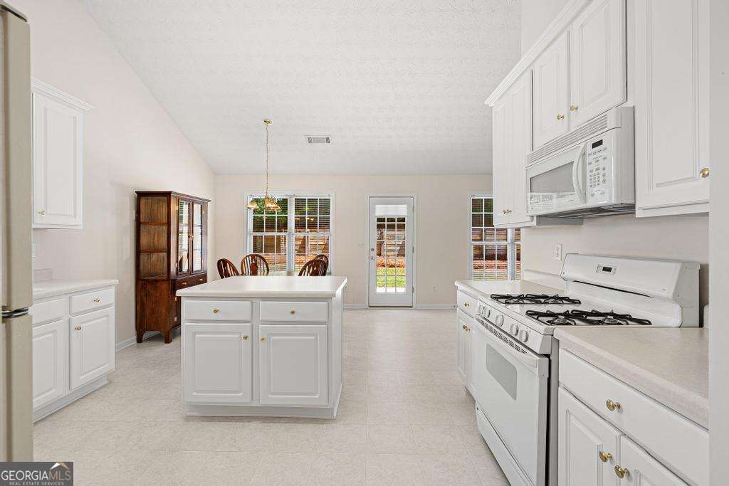 953 Natural Brook Trail Lawrenceville GA 30045