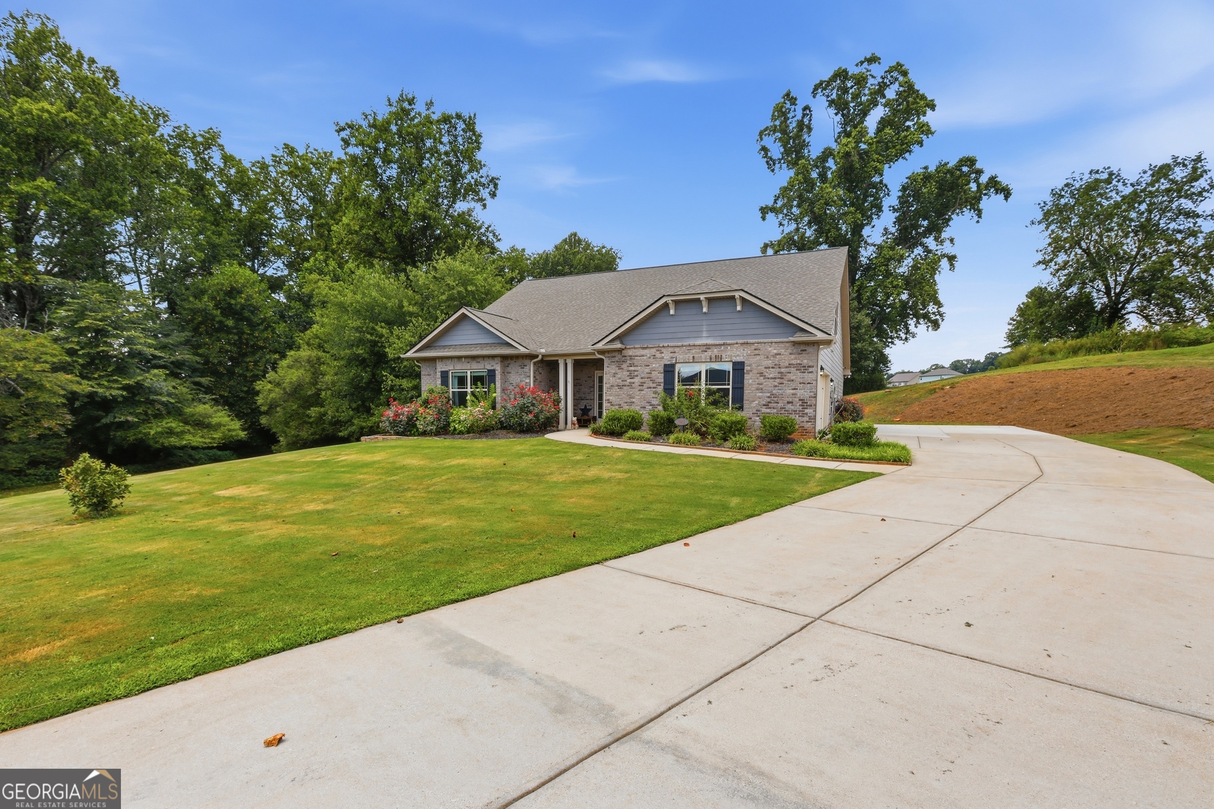 5911 Wauka Valley Pass Clermont GA 30527