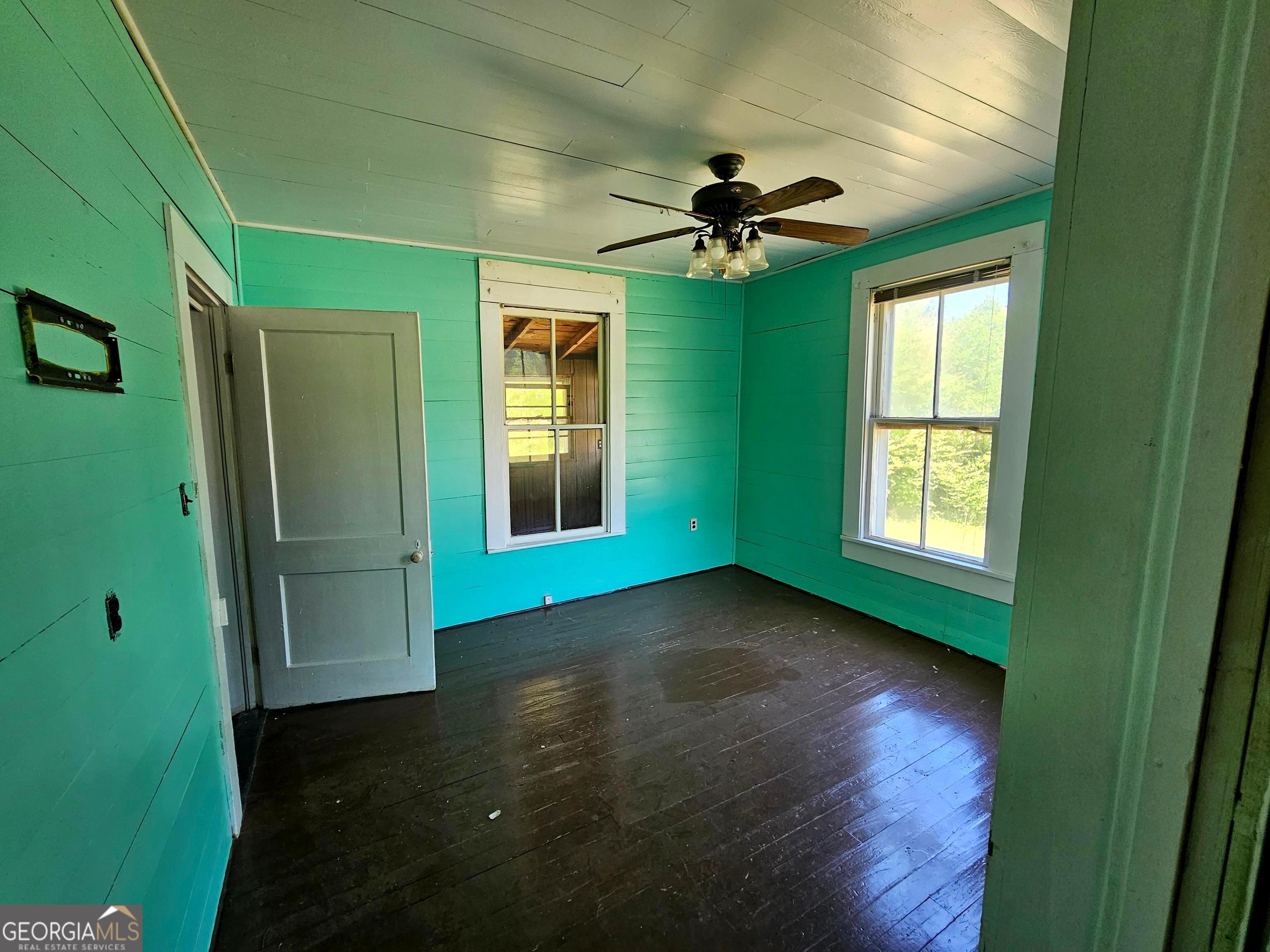 170 S Brown Street Tennille GA 31089
