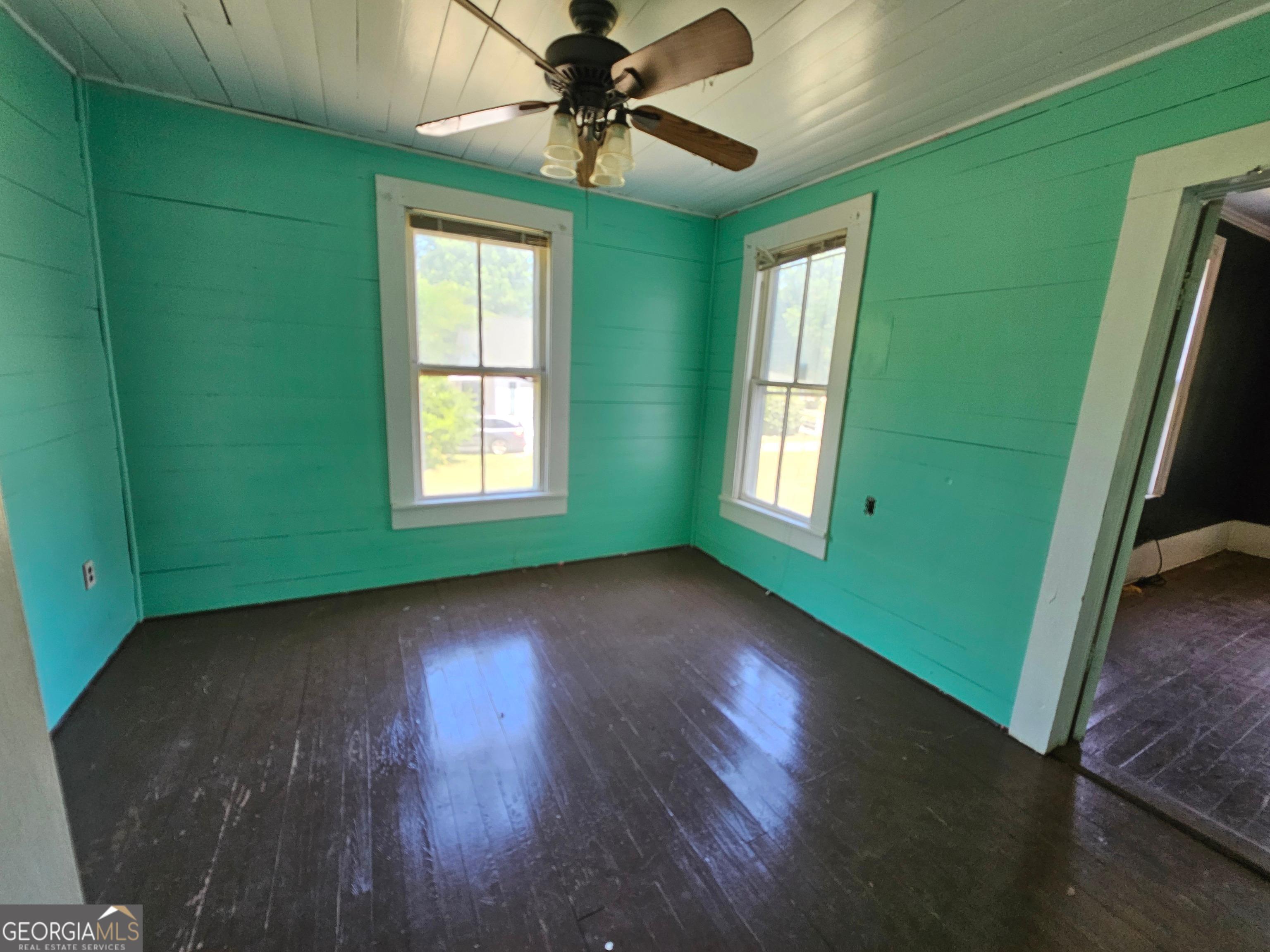 170 S Brown Street Tennille GA 31089