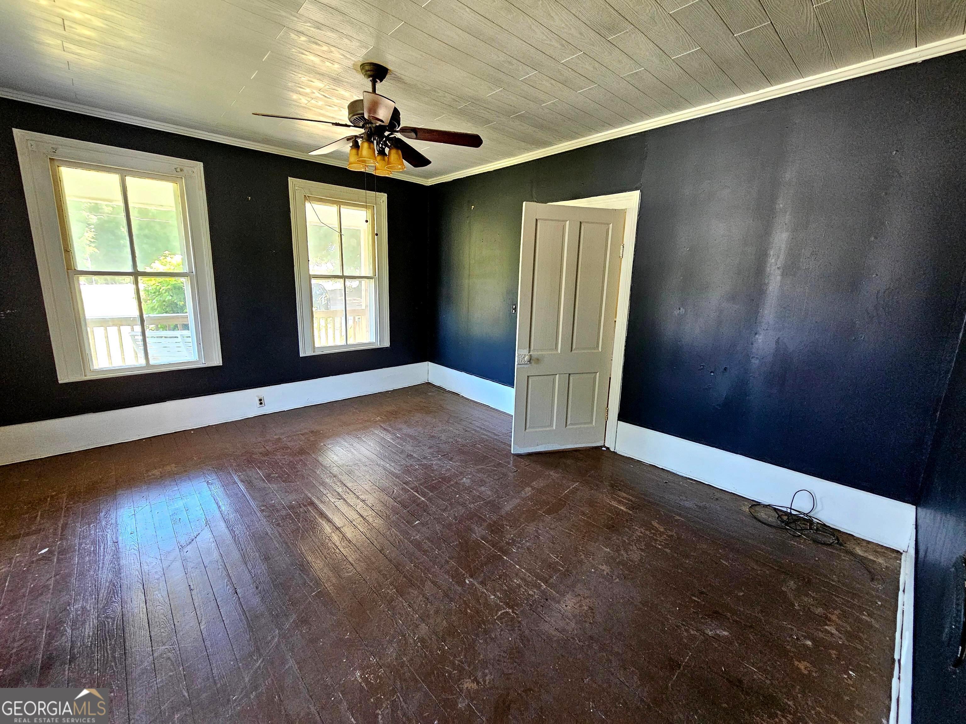 170 S Brown Street Tennille GA 31089