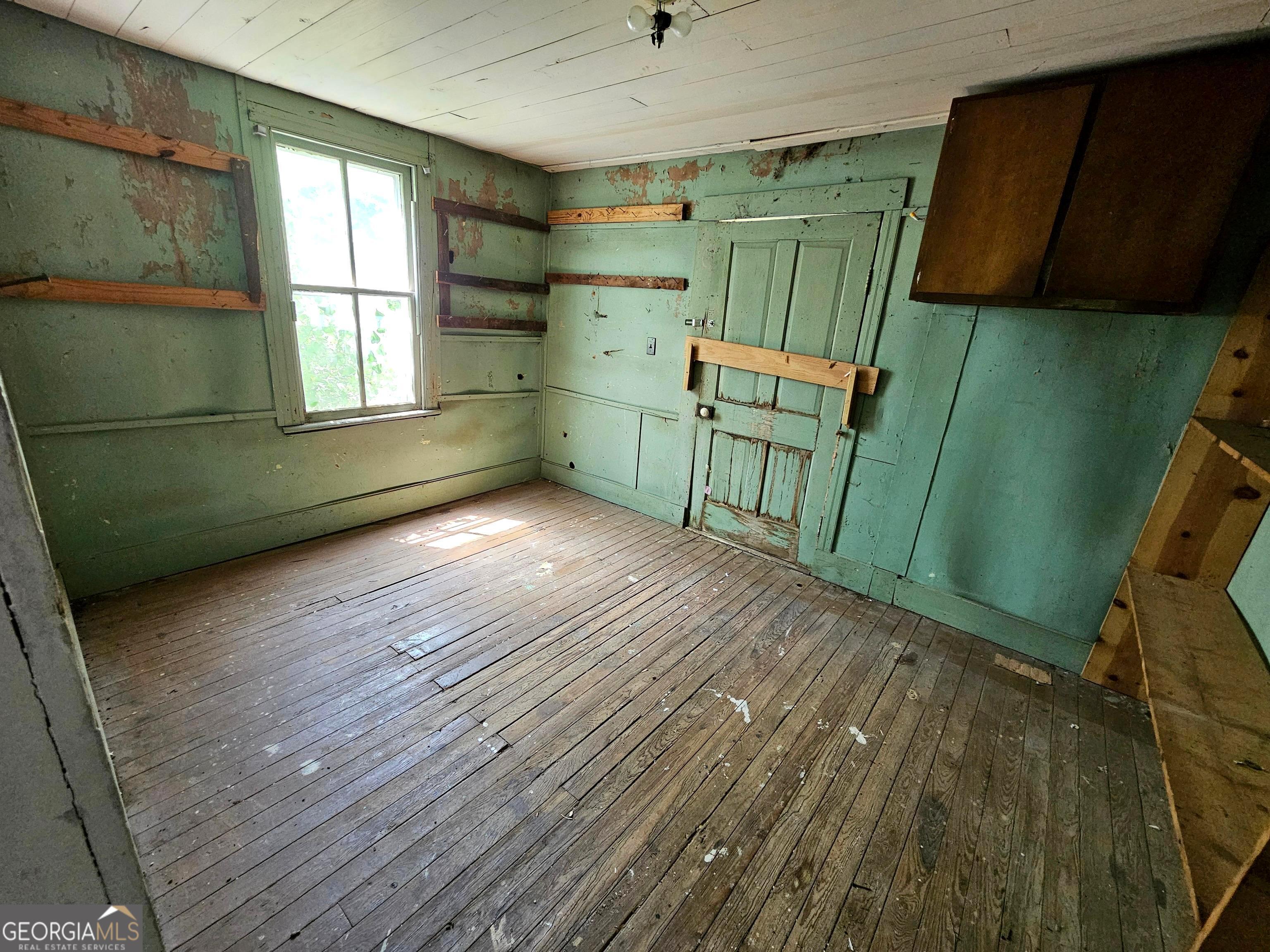 170 S Brown Street Tennille GA 31089