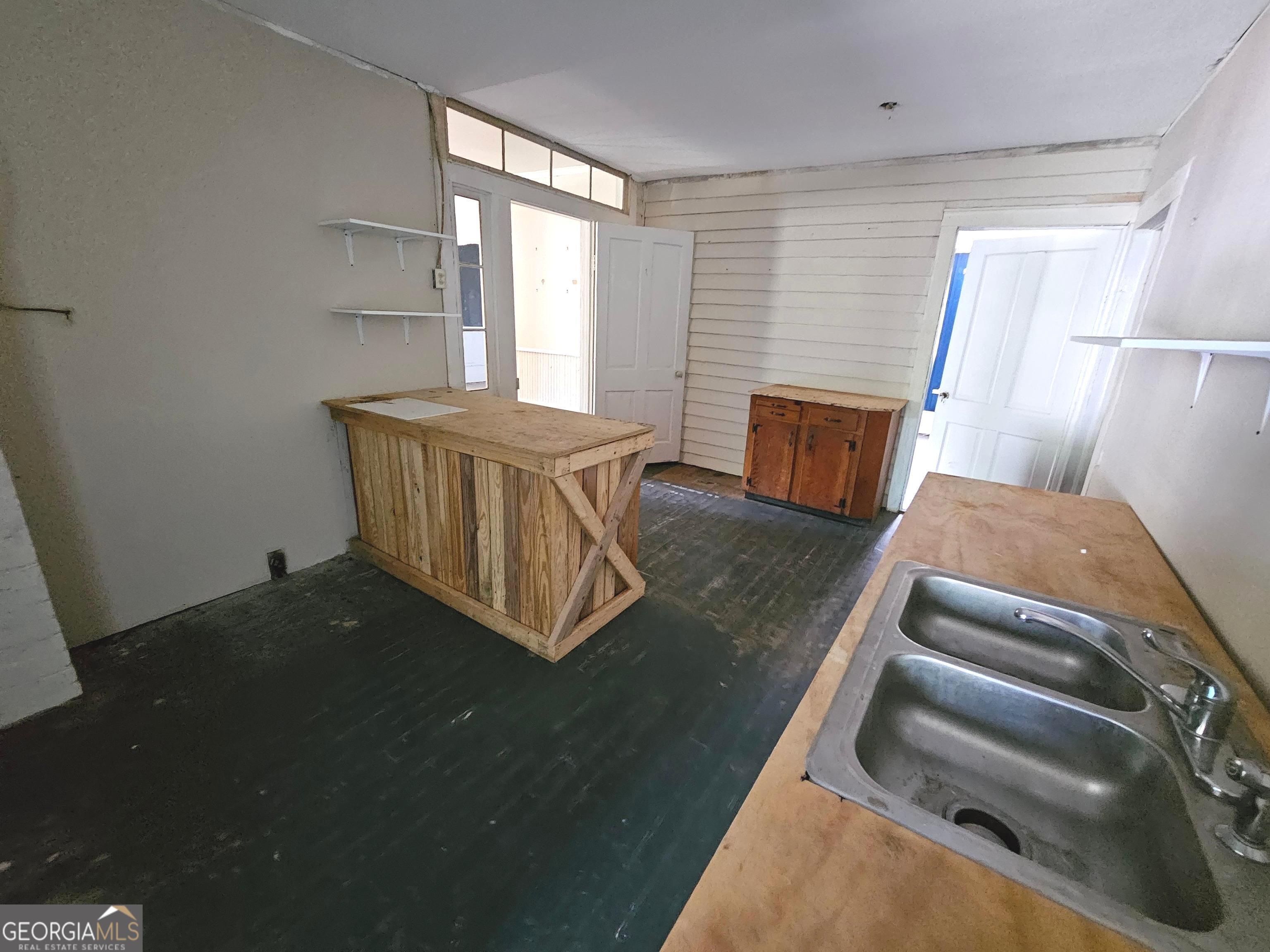 170 S Brown Street Tennille GA 31089