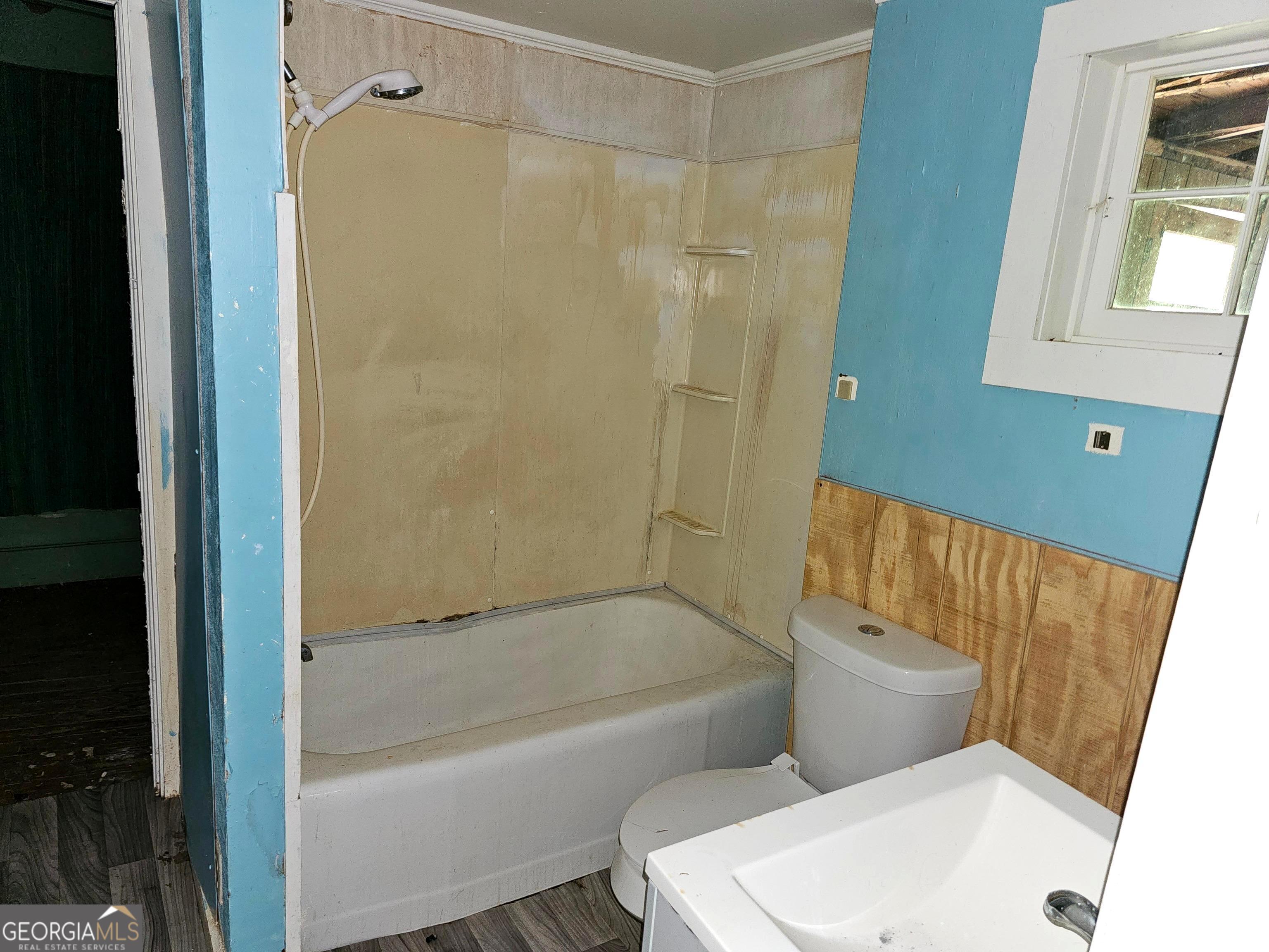 170 S Brown Street Tennille GA 31089