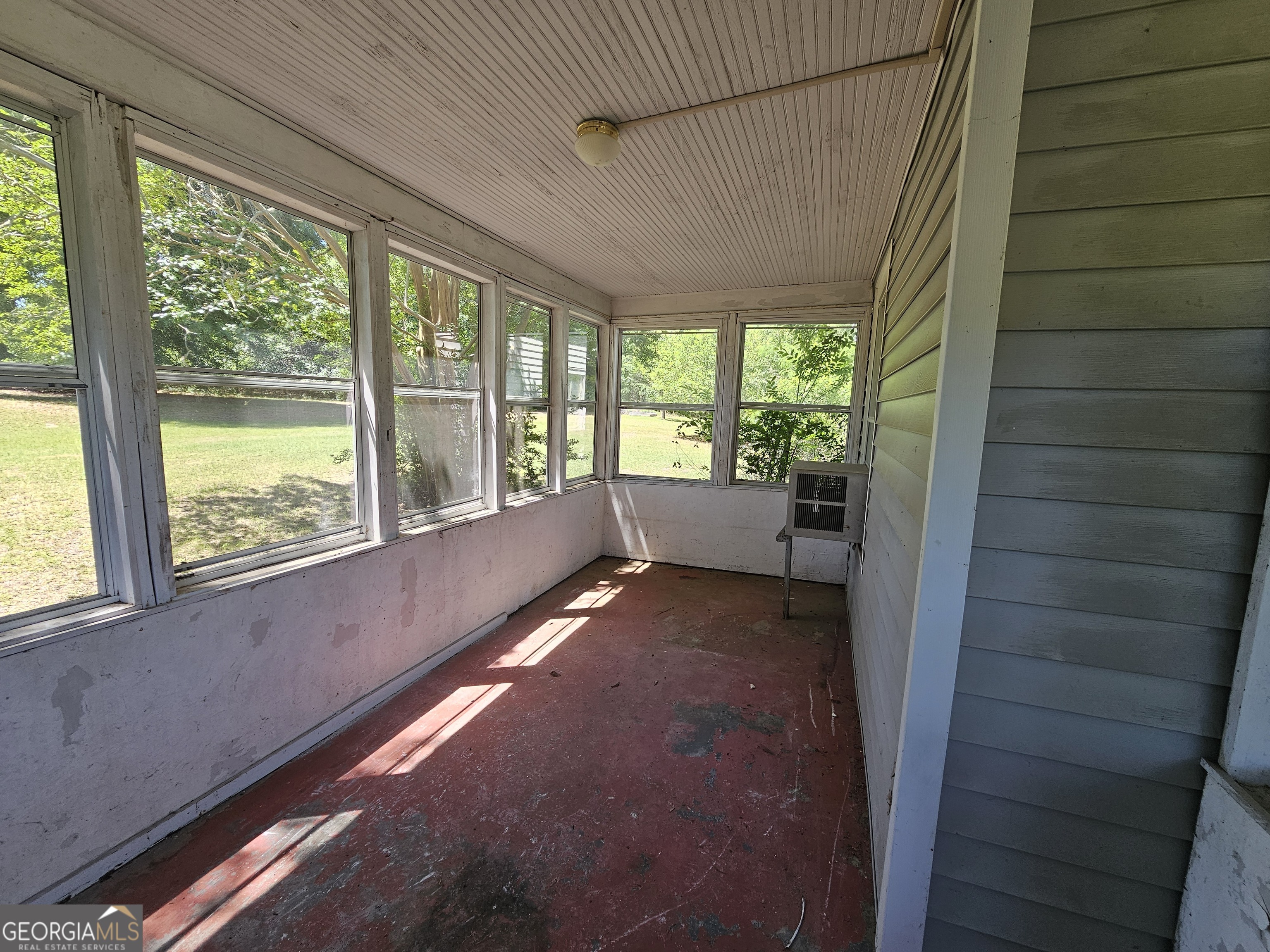 170 S Brown Street Tennille GA 31089