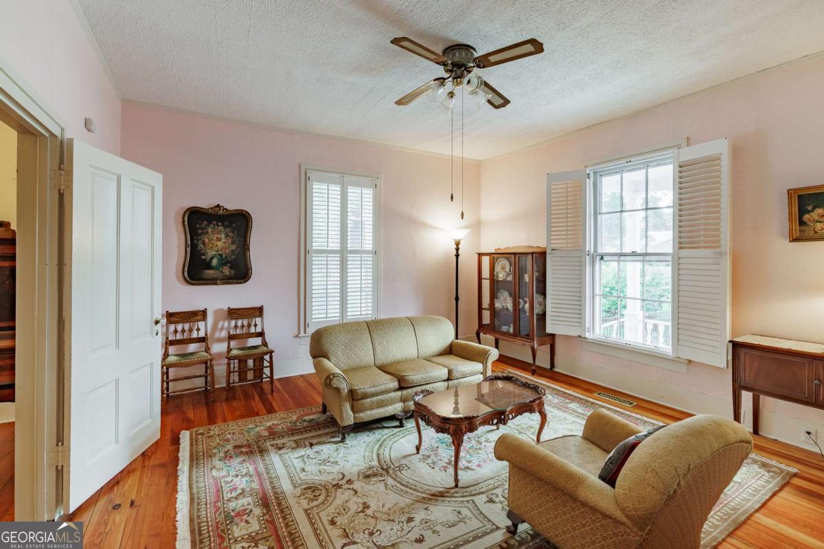 174 Cherry Street Commerce GA 30529
