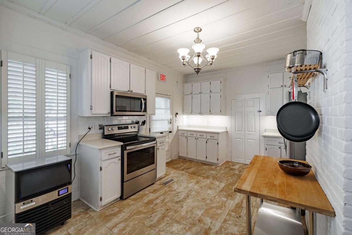 174 Cherry Street Commerce GA 30529