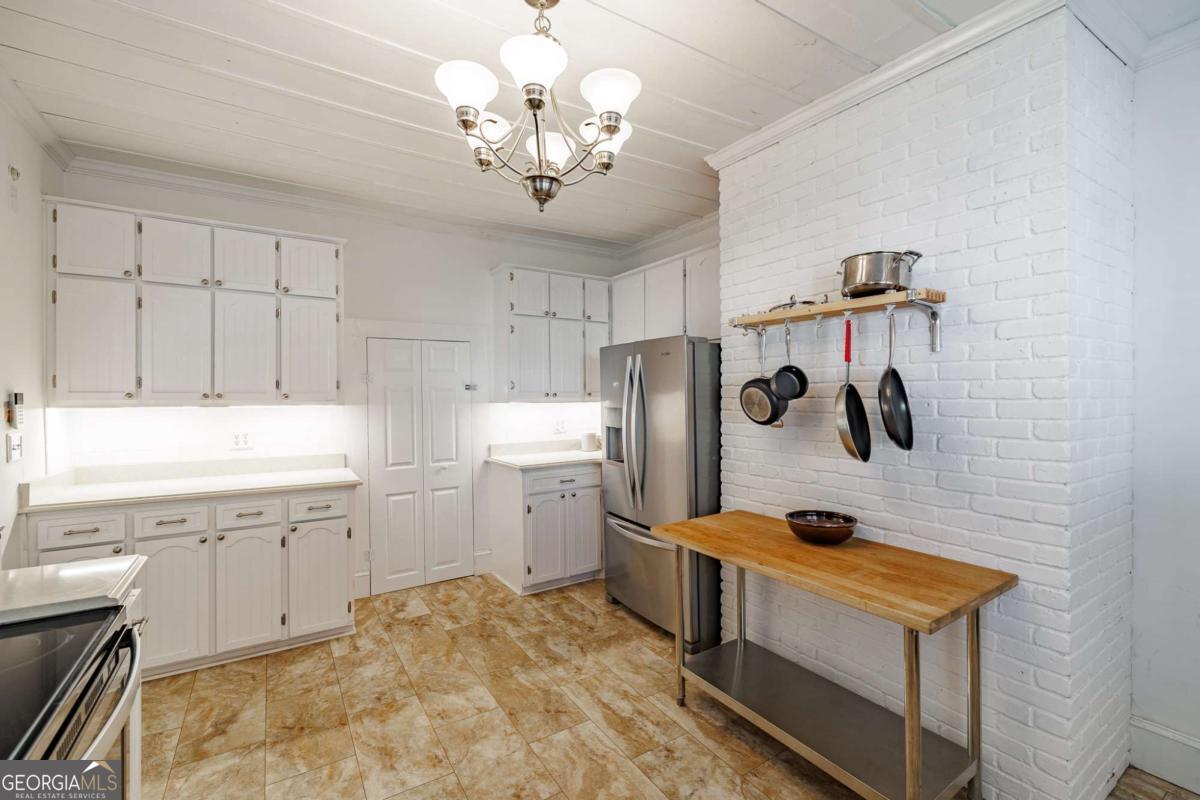174 Cherry Street Commerce GA 30529