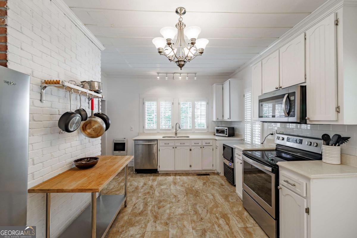174 Cherry Street Commerce GA 30529