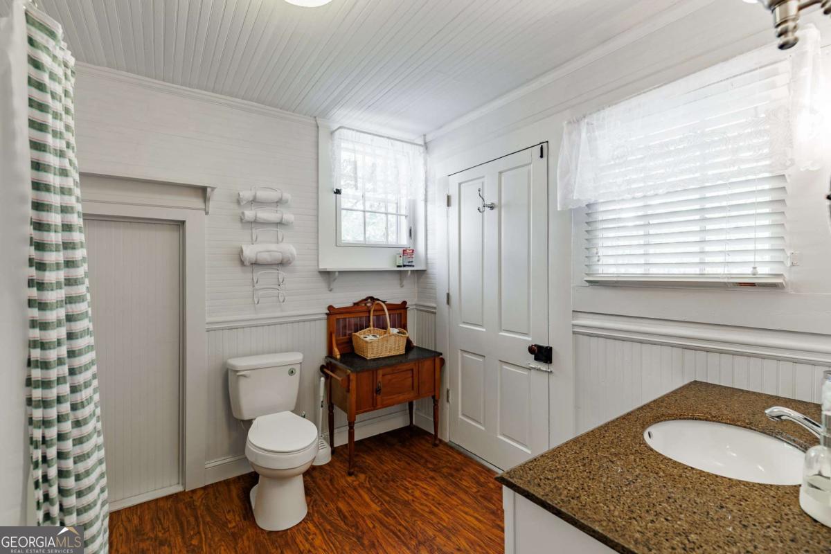 174 Cherry Street Commerce GA 30529