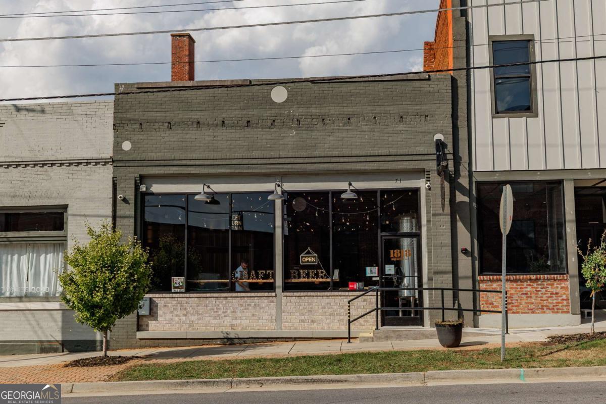 174 Cherry Street Commerce GA 30529