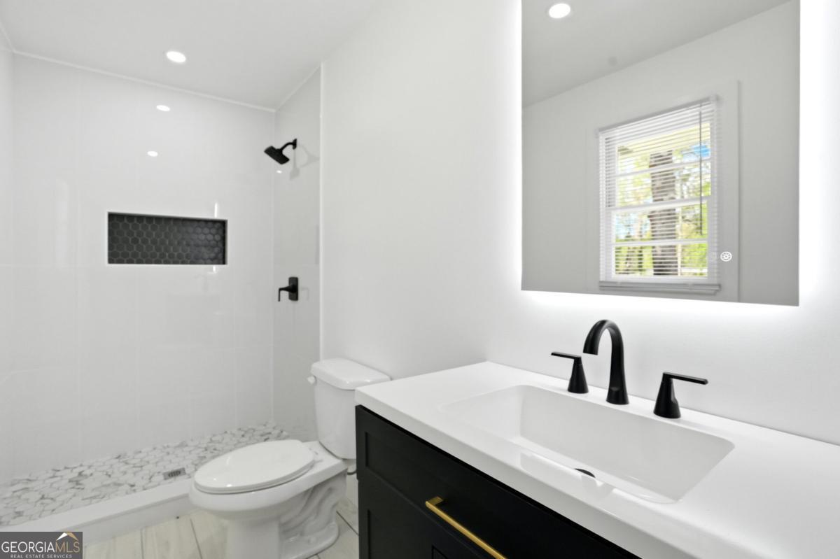 5542 Joeclay Drive Stone Mountain GA 30088