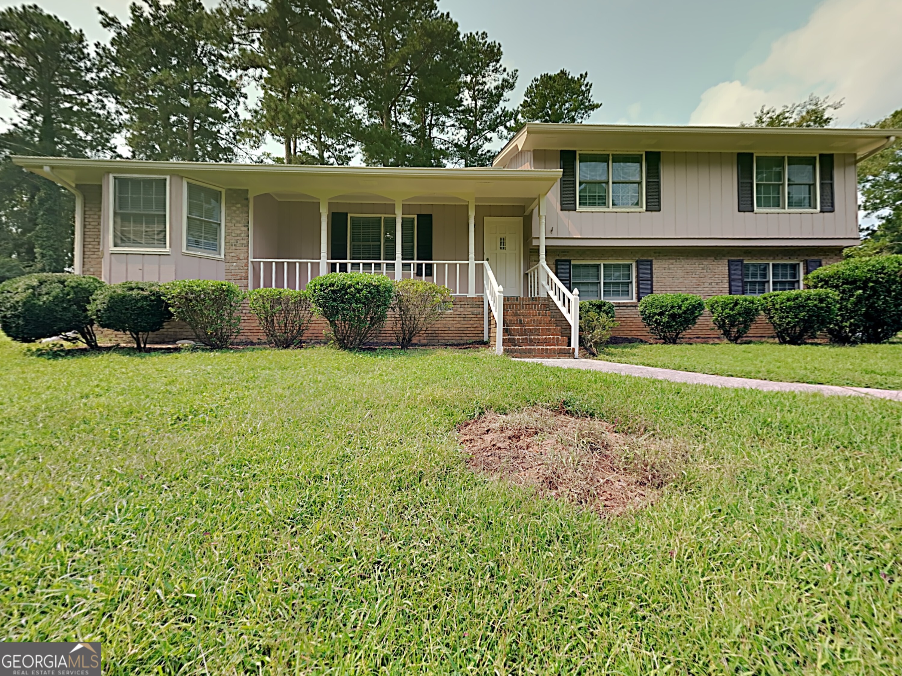551 Village Green Court SW Lilburn GA 30047