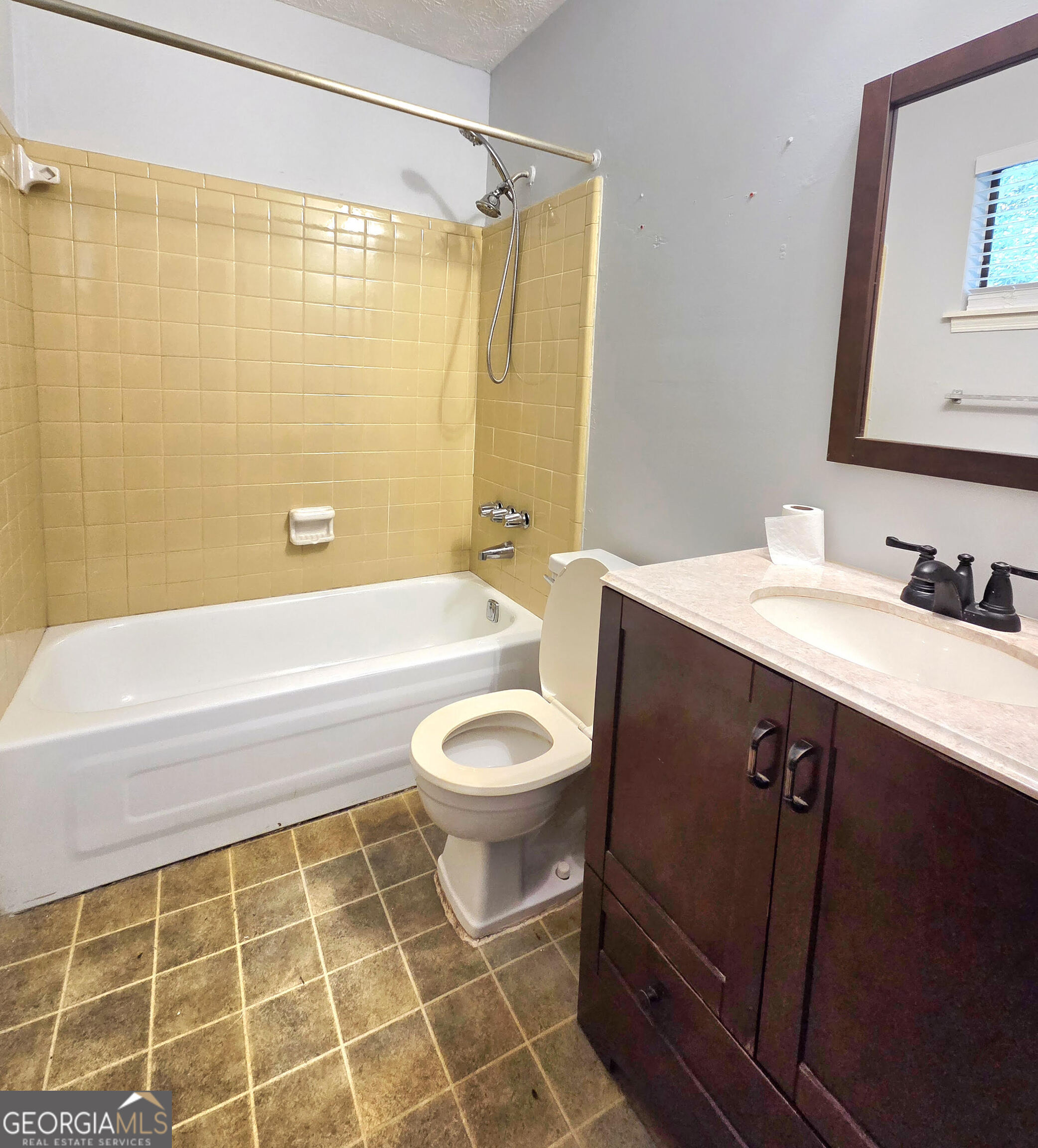 8220 Englewood Trail Riverdale GA 30274