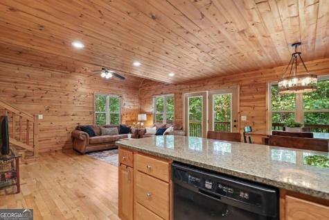 482 High Street Young Harris GA 30582